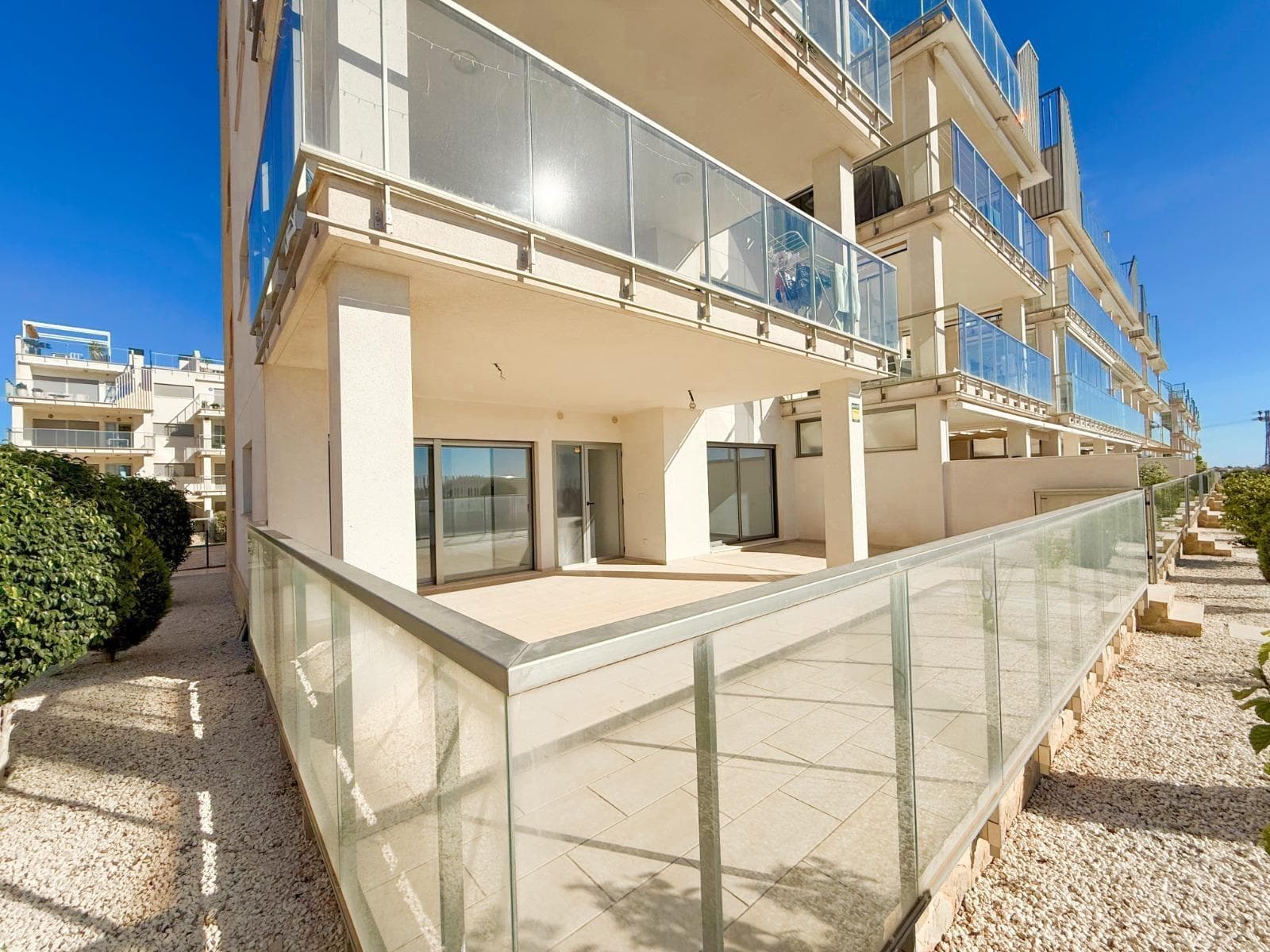 Apartamento Planta Media de 3 dormitorios en Orihuela Costa - 4