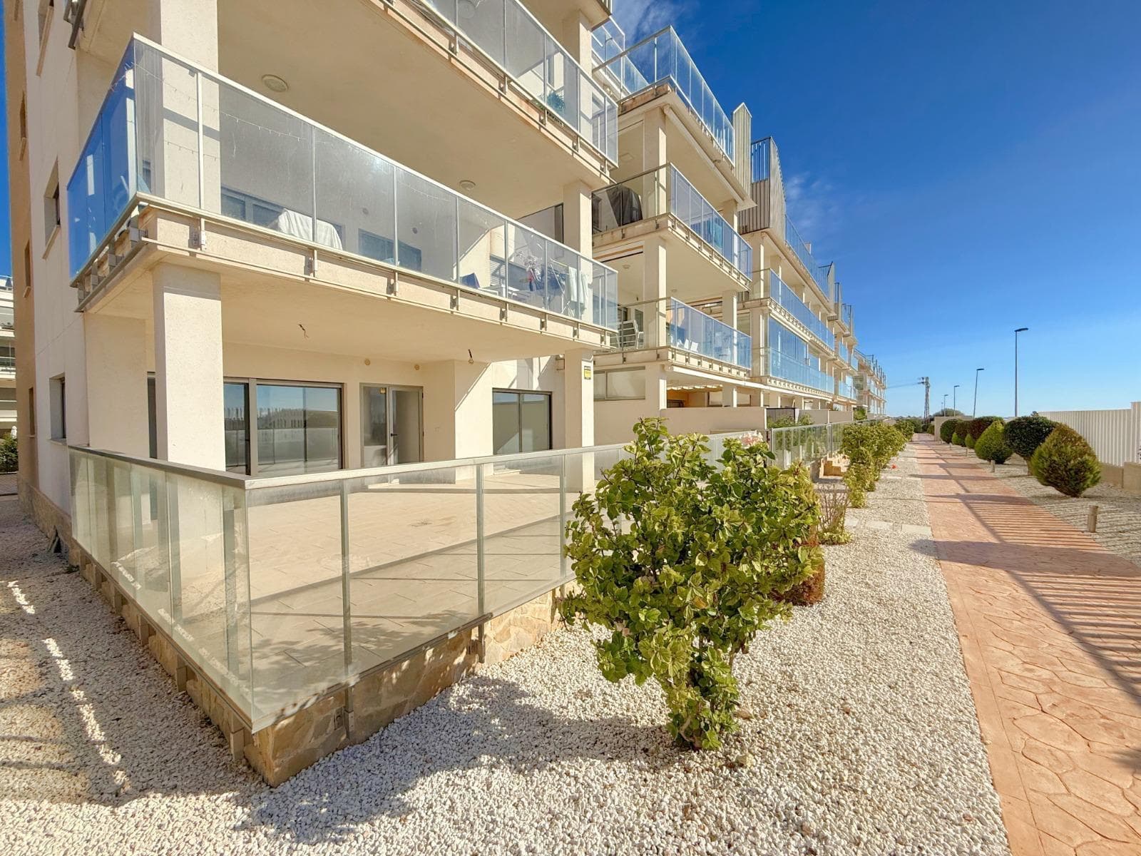 Apartamento Planta Media de 3 dormitorios en Orihuela Costa - 5