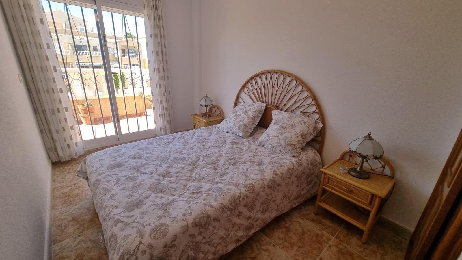 Duplex met 2 slaapkamers in Orihuela Costa - 13