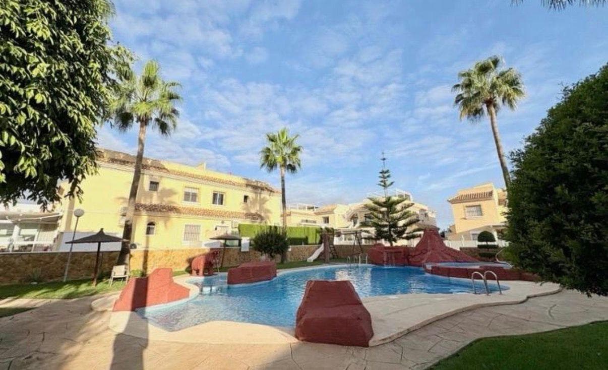 2 bed Bungalow in Orihuela Costa - 3
