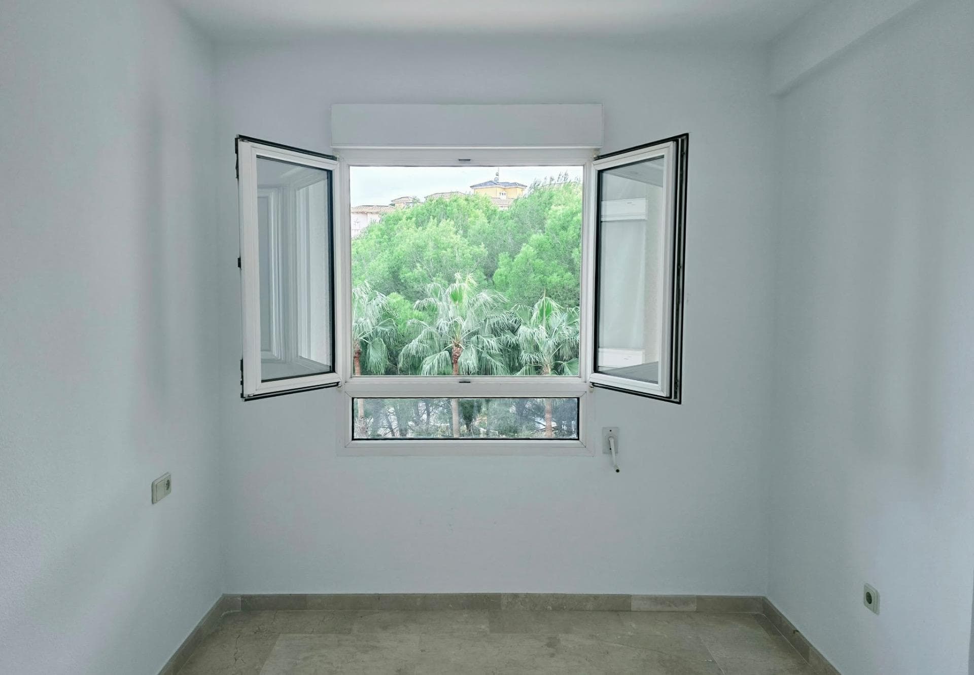 Apartamento Planta Media de 2 dormitorios en Orihuela Costa - 9