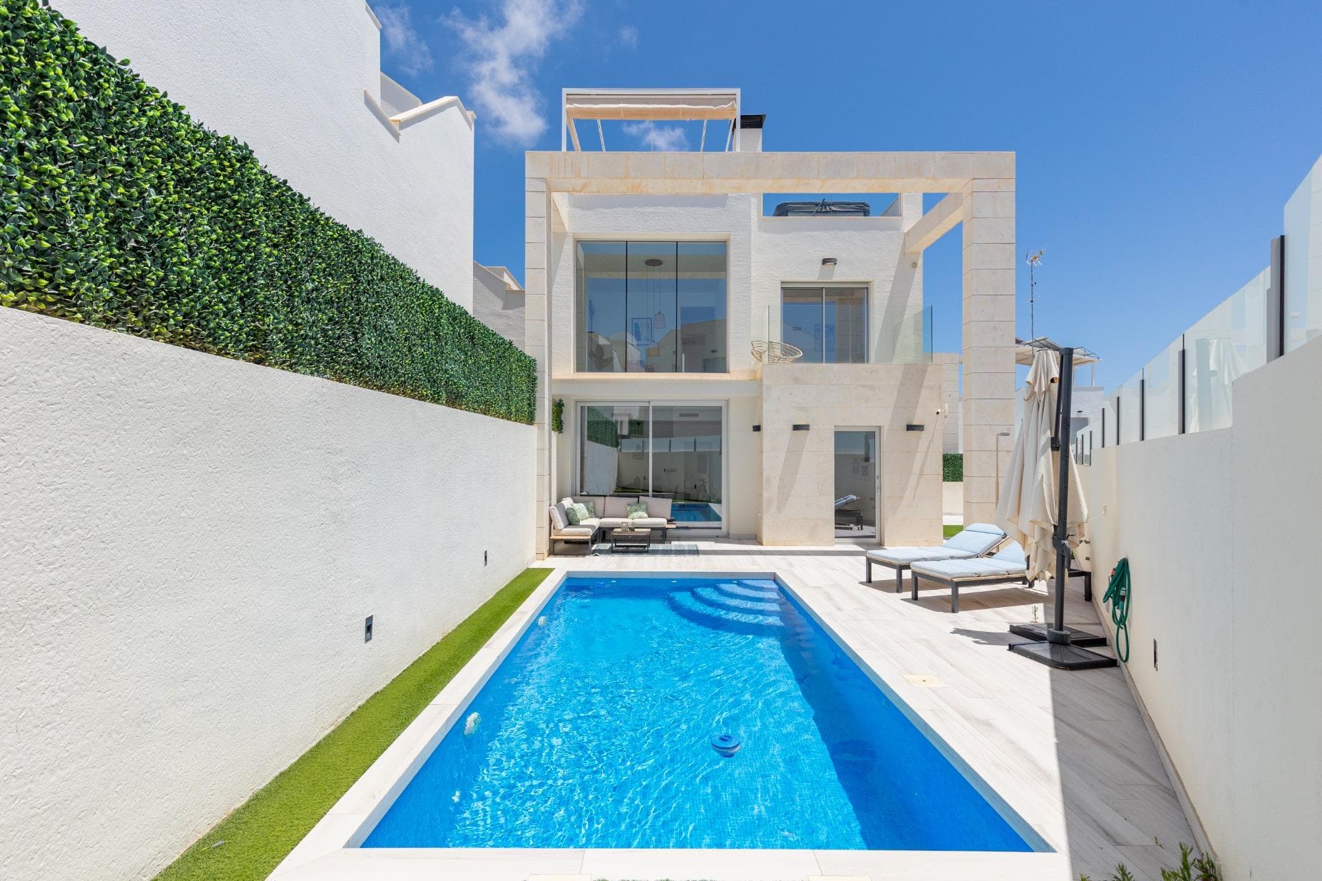 3 bed Detached Villa in Orihuela Costa - 34