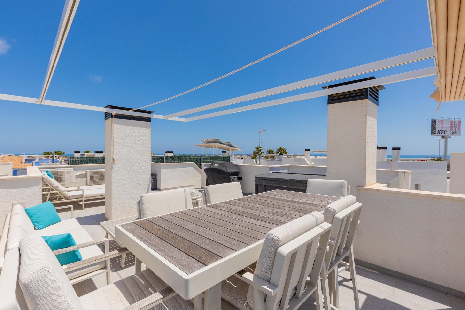 3 bed Detached Villa in Orihuela Costa - 40
