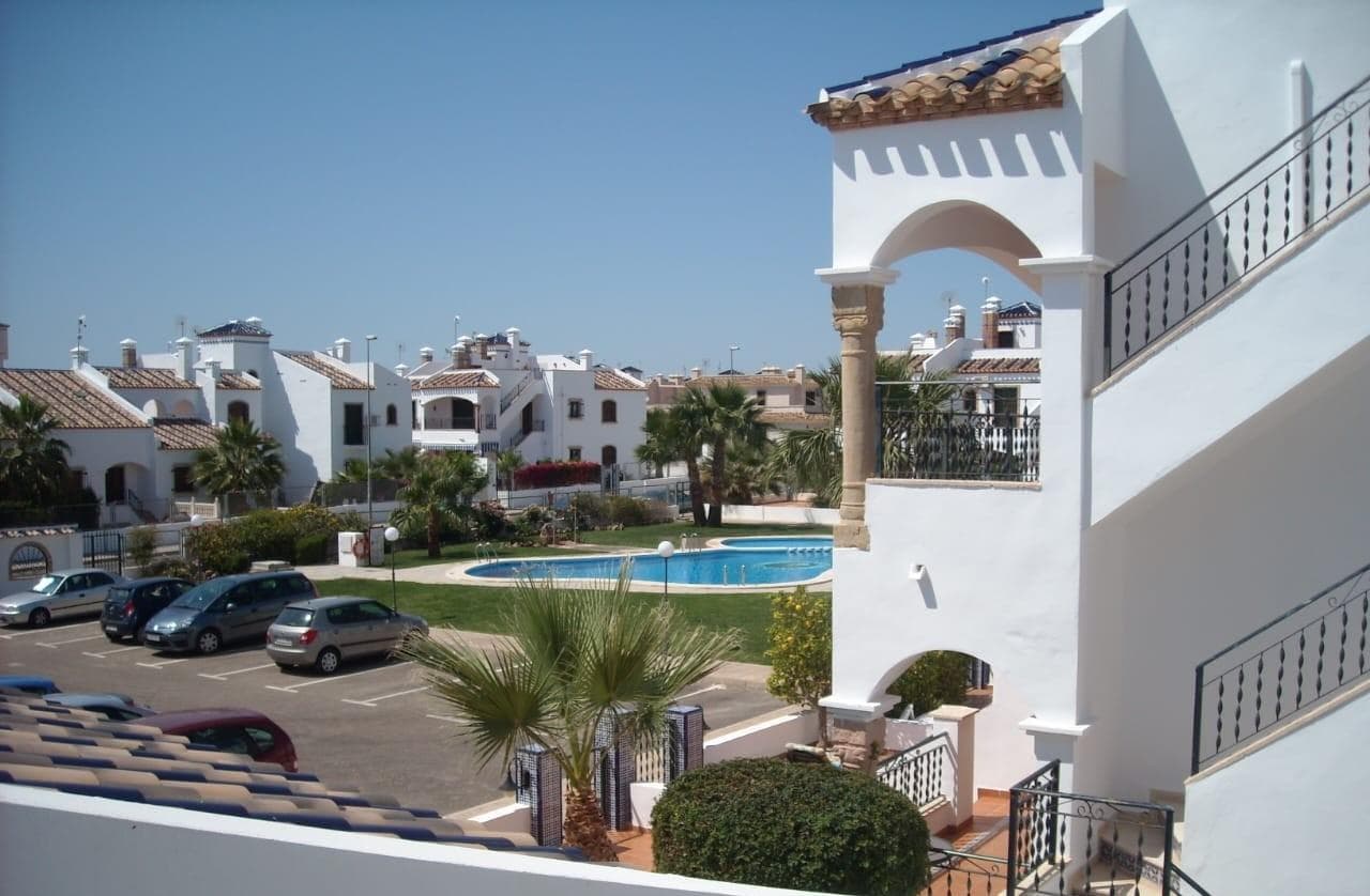 Geschakelde Woning met 2 slaapkamers in Orihuela Costa - 1
