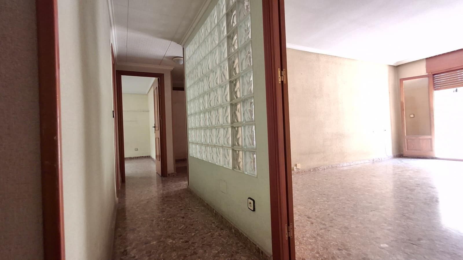 Apartamento Planta Media de 4 dormitorios en Orihuela - 14