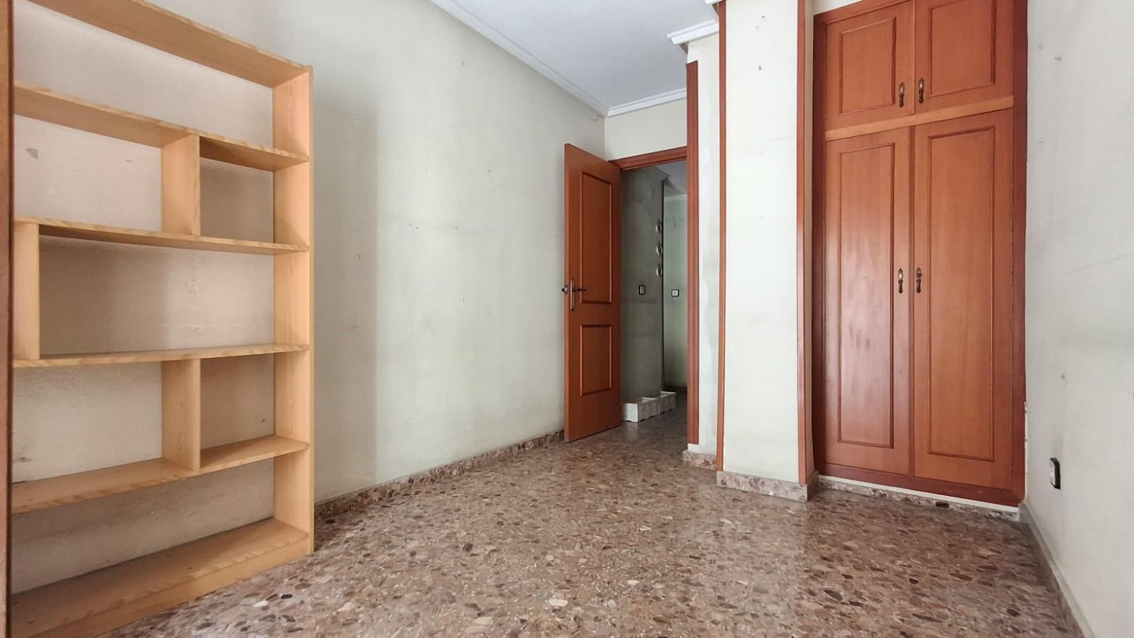 Apartamento Planta Media de 4 dormitorios en Orihuela - 15