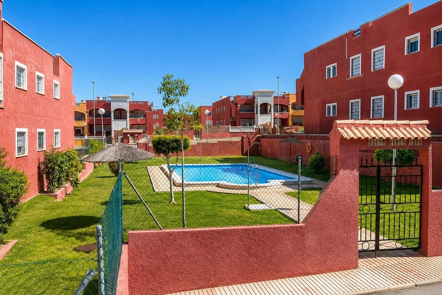 Bungalow de 2 dormitorios en Orihuela Costa - 15