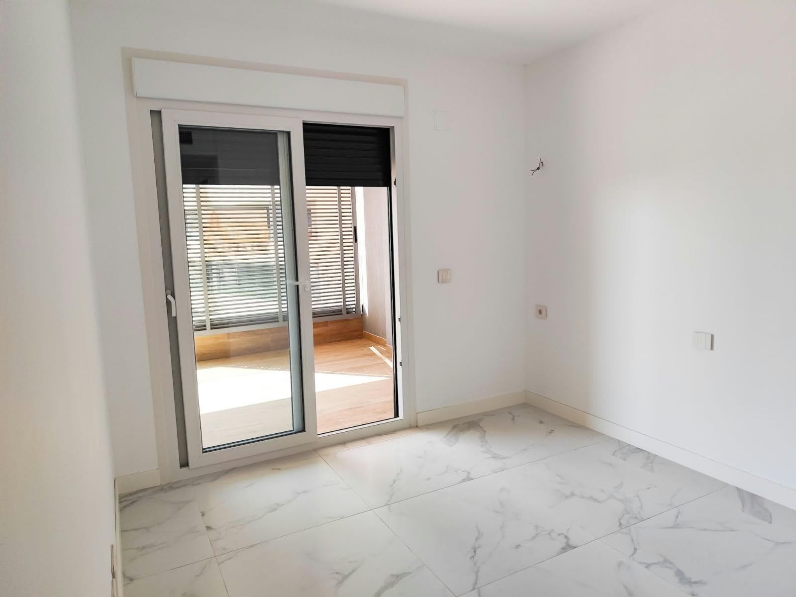 Apartamento Planta Media de 3 dormitorios en Orihuela Costa - 16