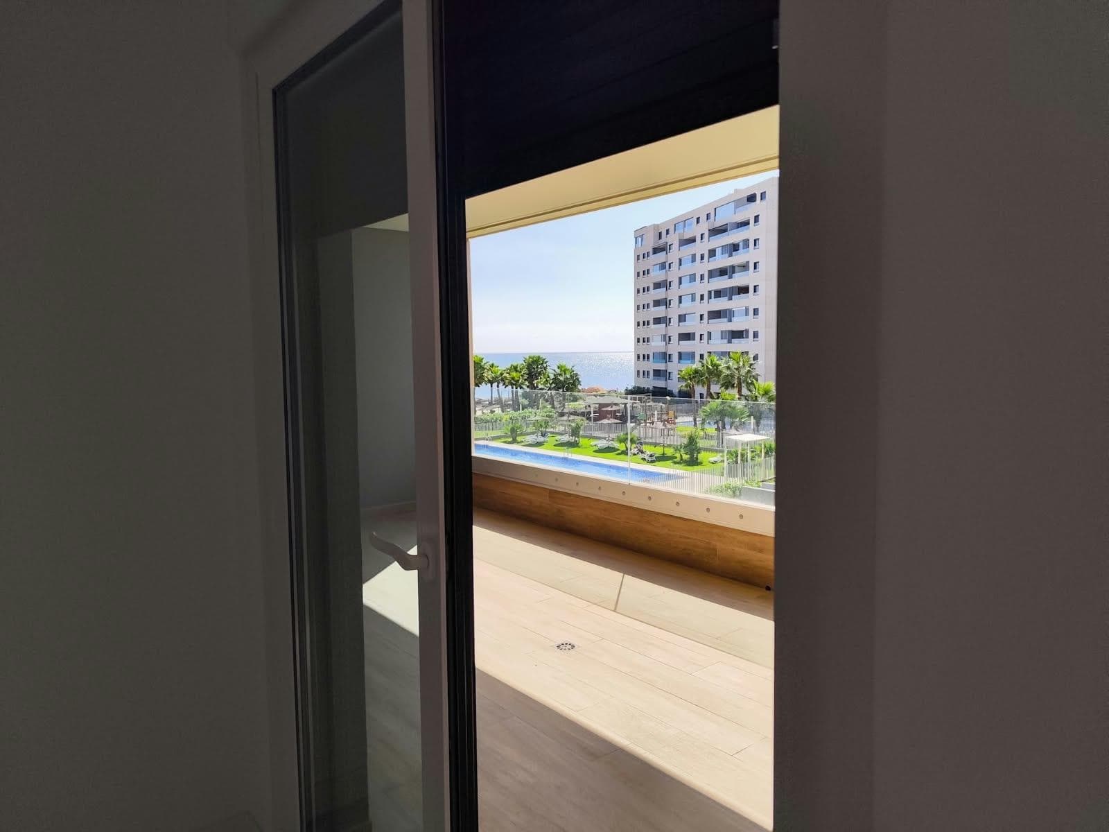 Apartamento Planta Media de 3 dormitorios en Orihuela Costa - 18