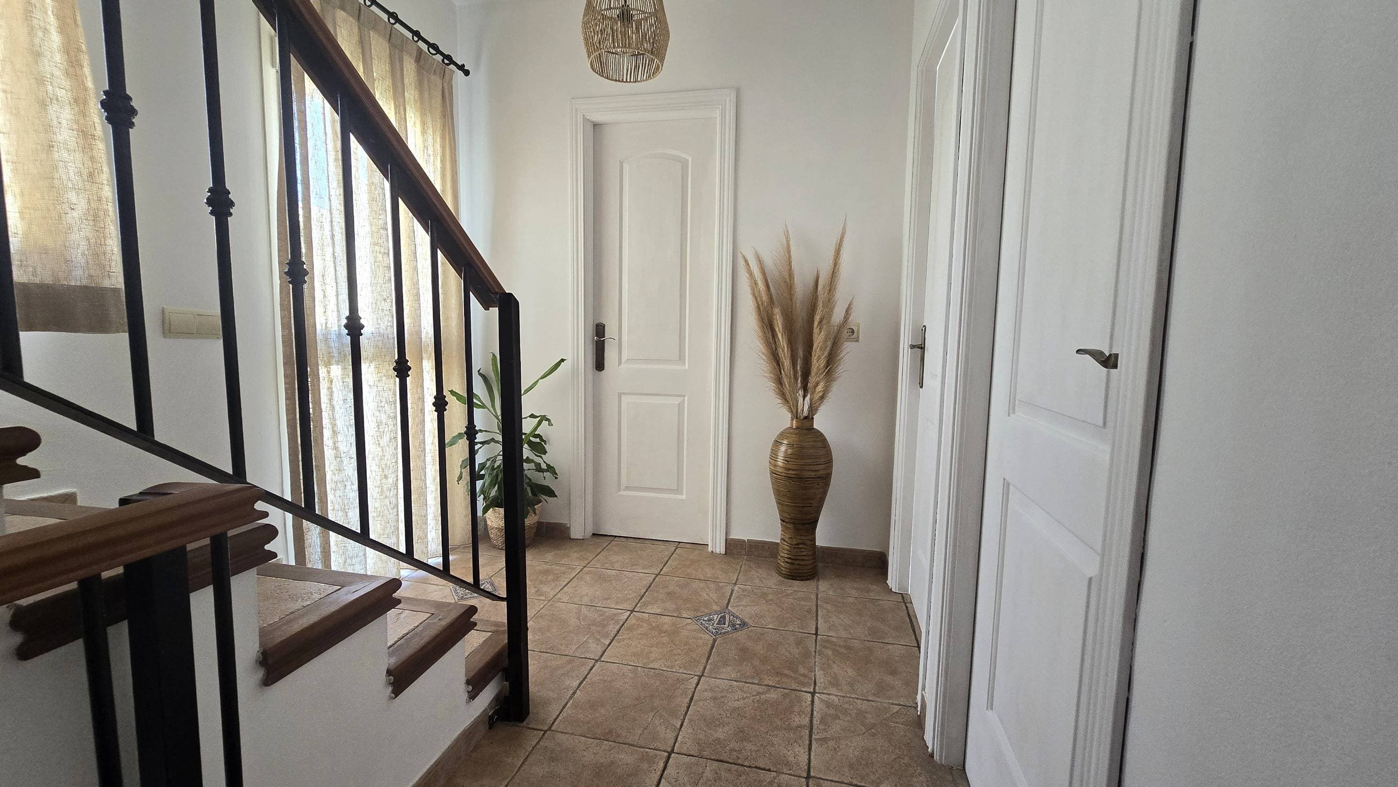 Pareada de 3 dormitorios en Estepona - 35