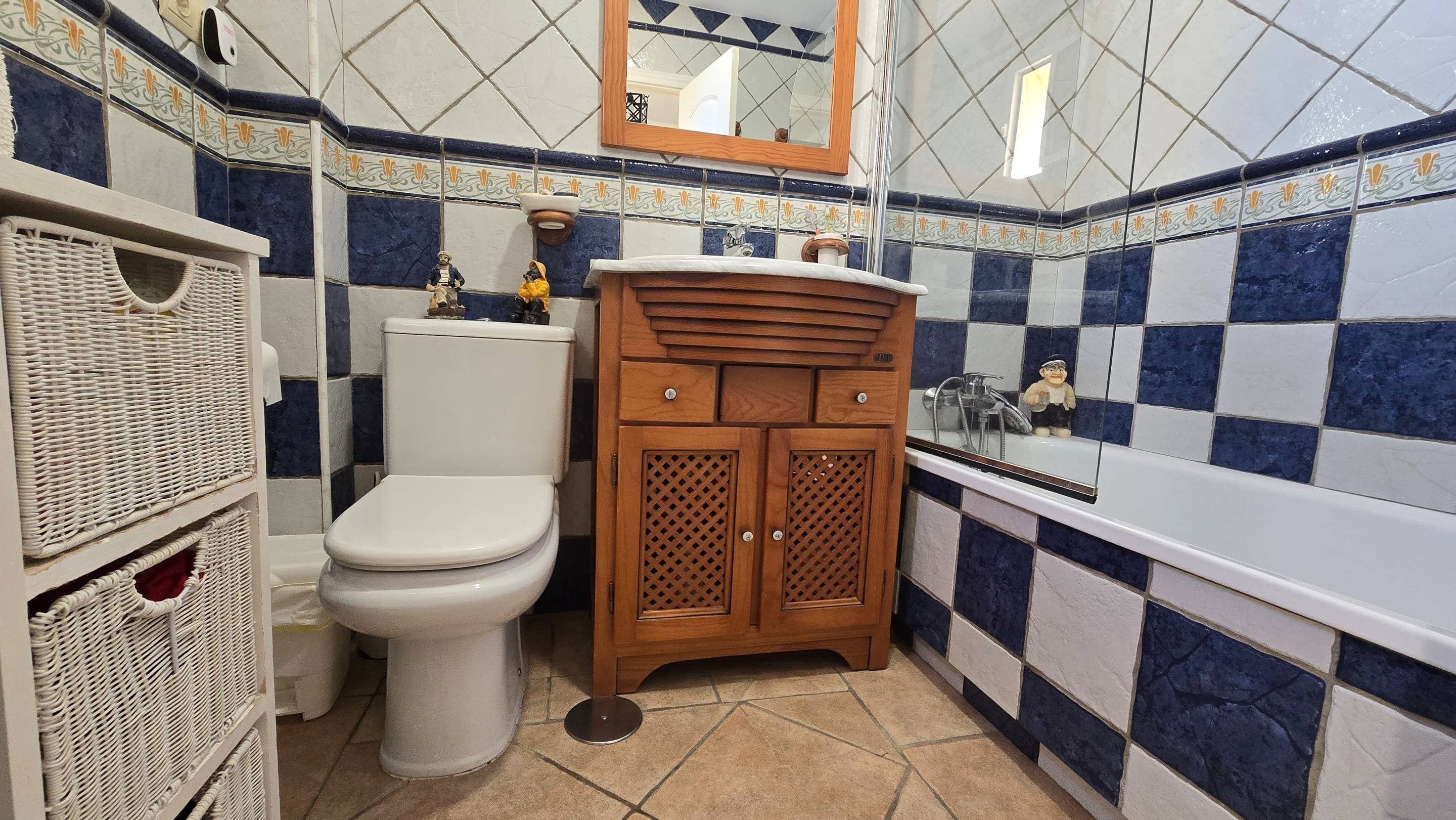 Pareada de 3 dormitorios en Estepona - 8
