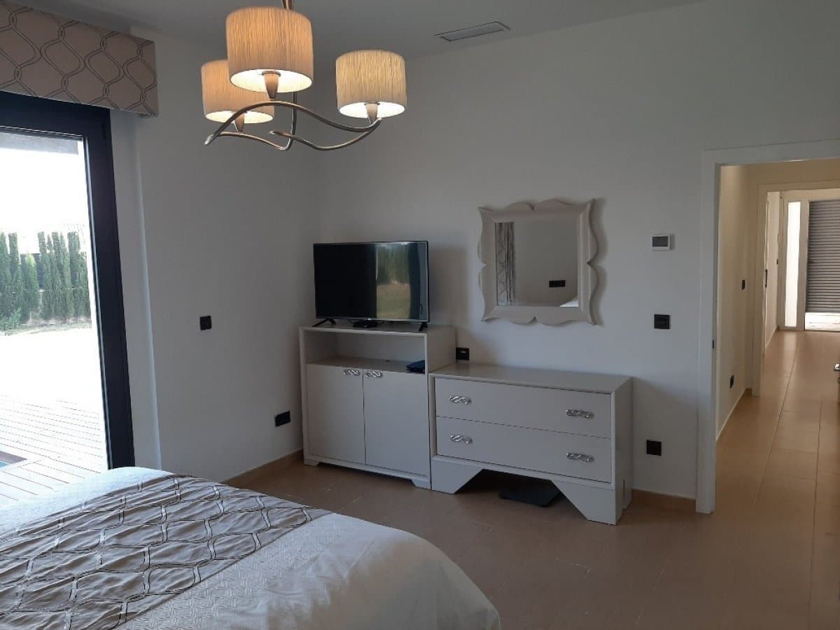Vrijstaande Villa met 4 slaapkamers in San Javier - 18