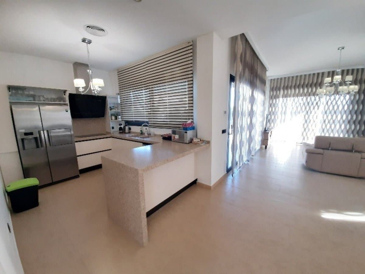 Vrijstaande Villa met 4 slaapkamers in San Javier - 9