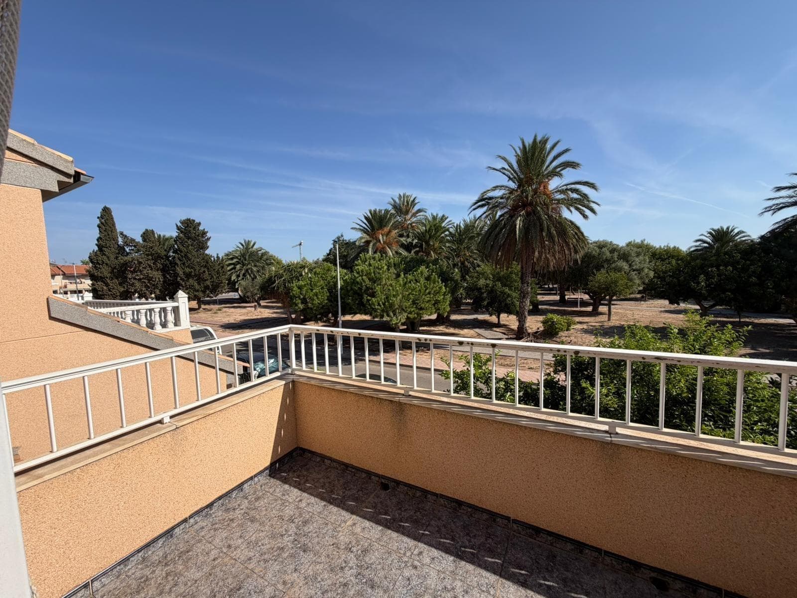 Villa - Chalet de 5 dormitorios en Santiago de la Ribera - 43