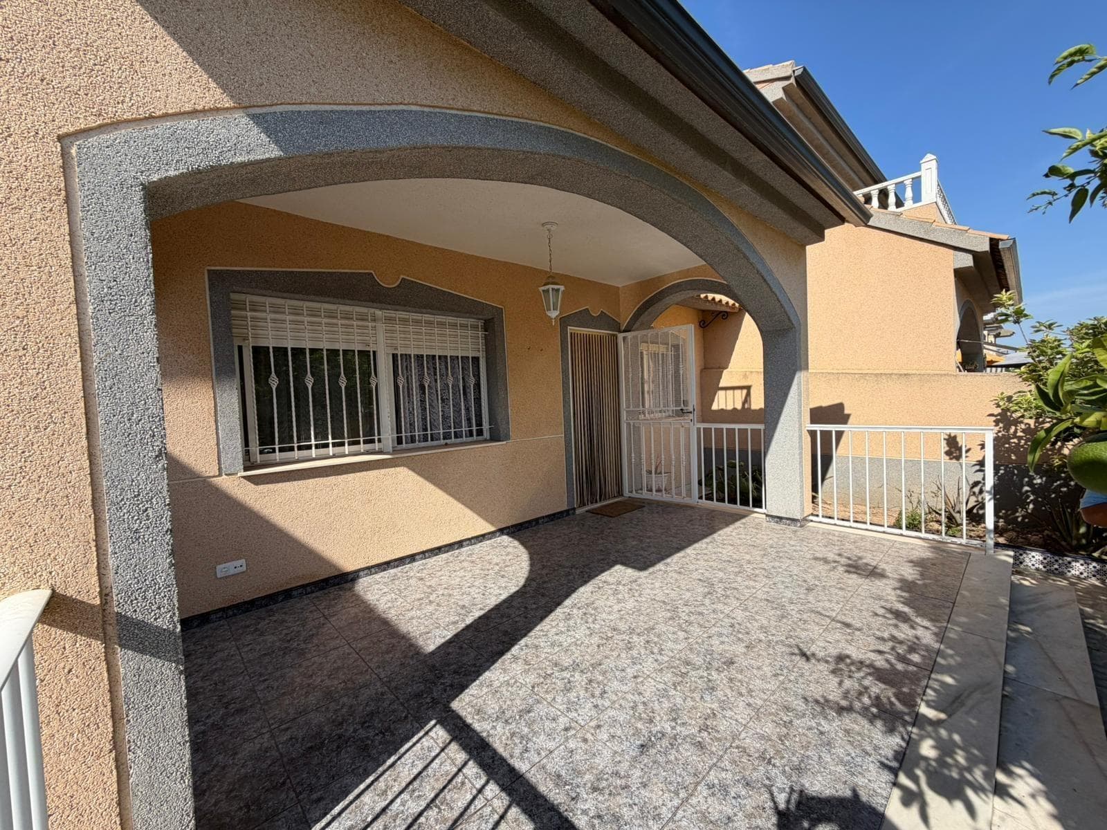 Villa - Chalet de 5 dormitorios en Santiago de la Ribera - 5