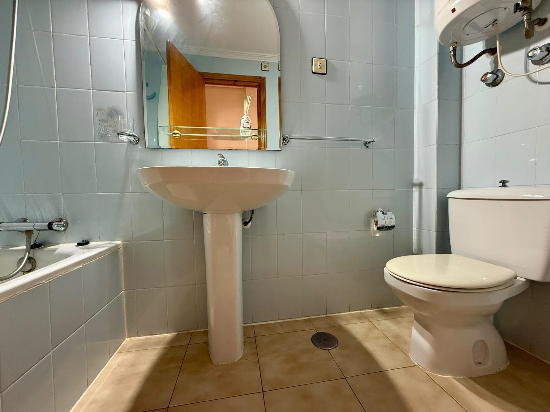 Apartamento Planta Media de 2 dormitorios en Lo Pagan - 17