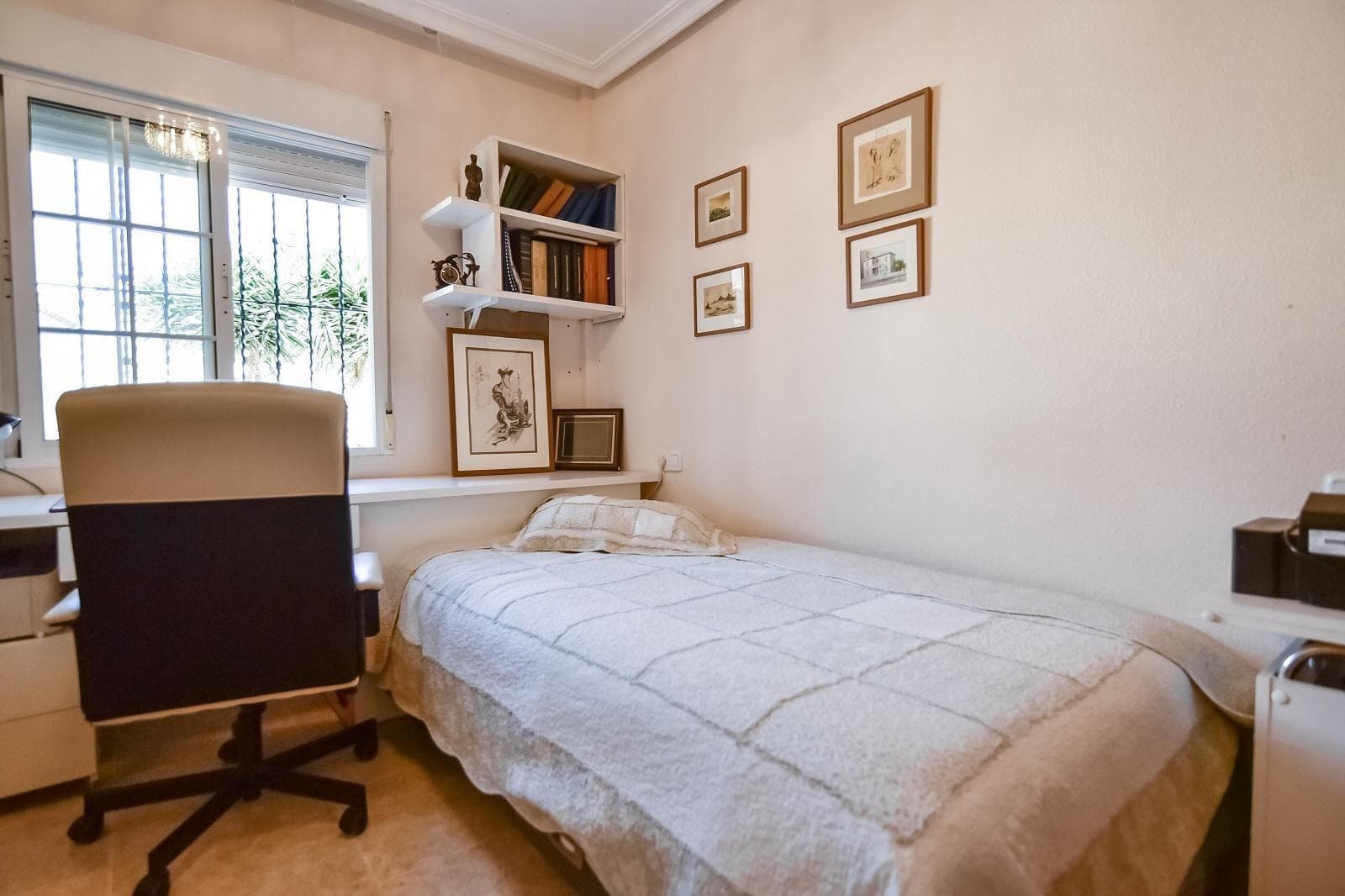 Tussenverdieping Appartement met 3 slaapkamers in Orihuela Costa - 23