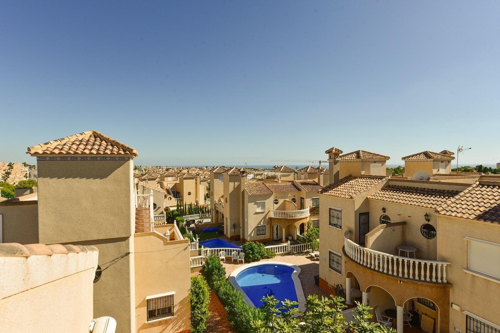 Tussenverdieping Appartement met 3 slaapkamers in Orihuela Costa - 27