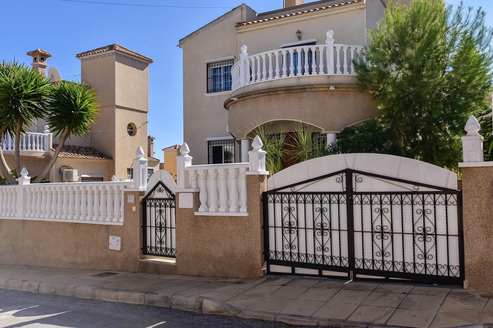 Tussenverdieping Appartement met 3 slaapkamers in Orihuela Costa - 3