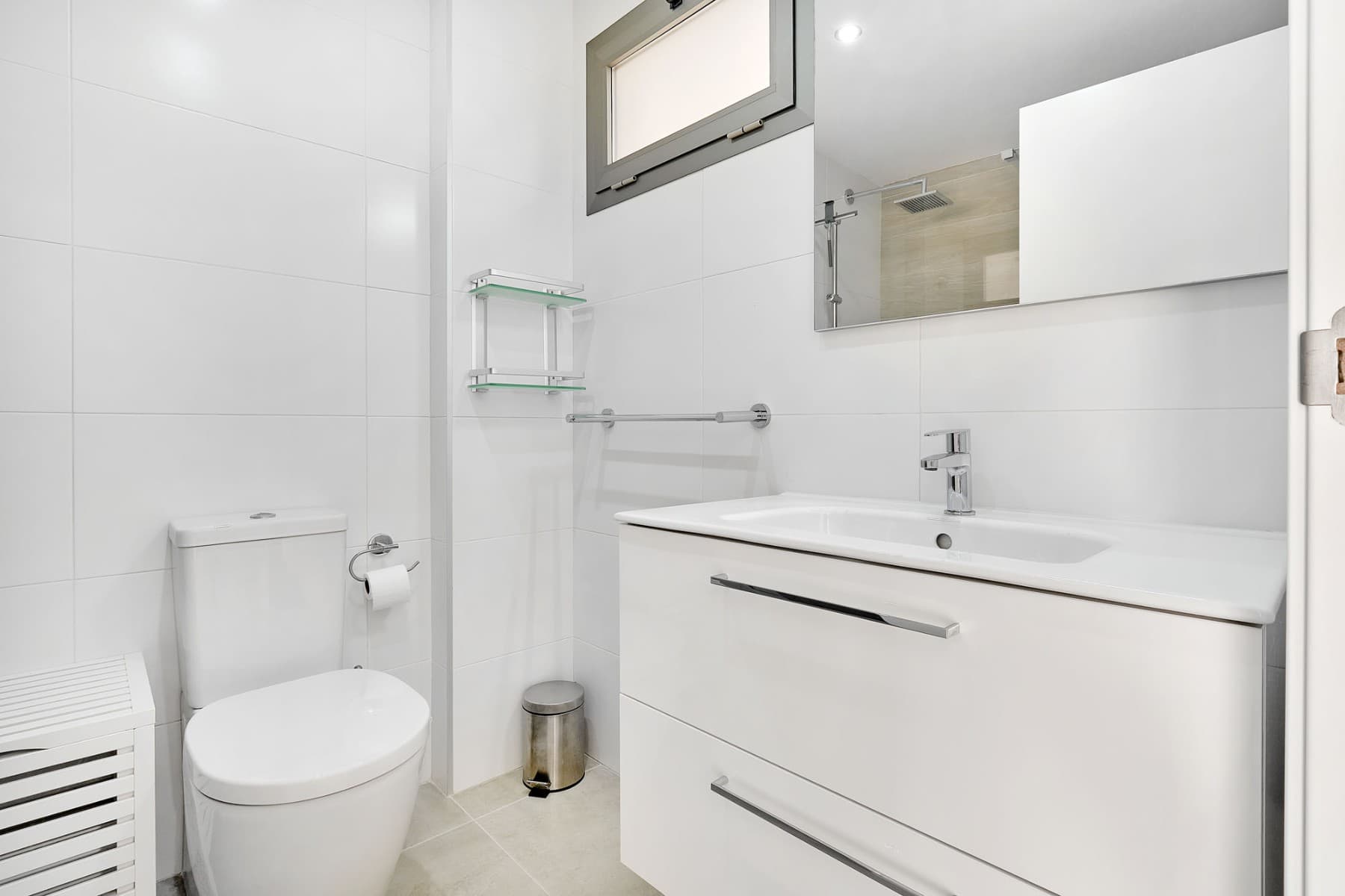 2 bed Middle Floor Apartment in Orihuela Costa - 33