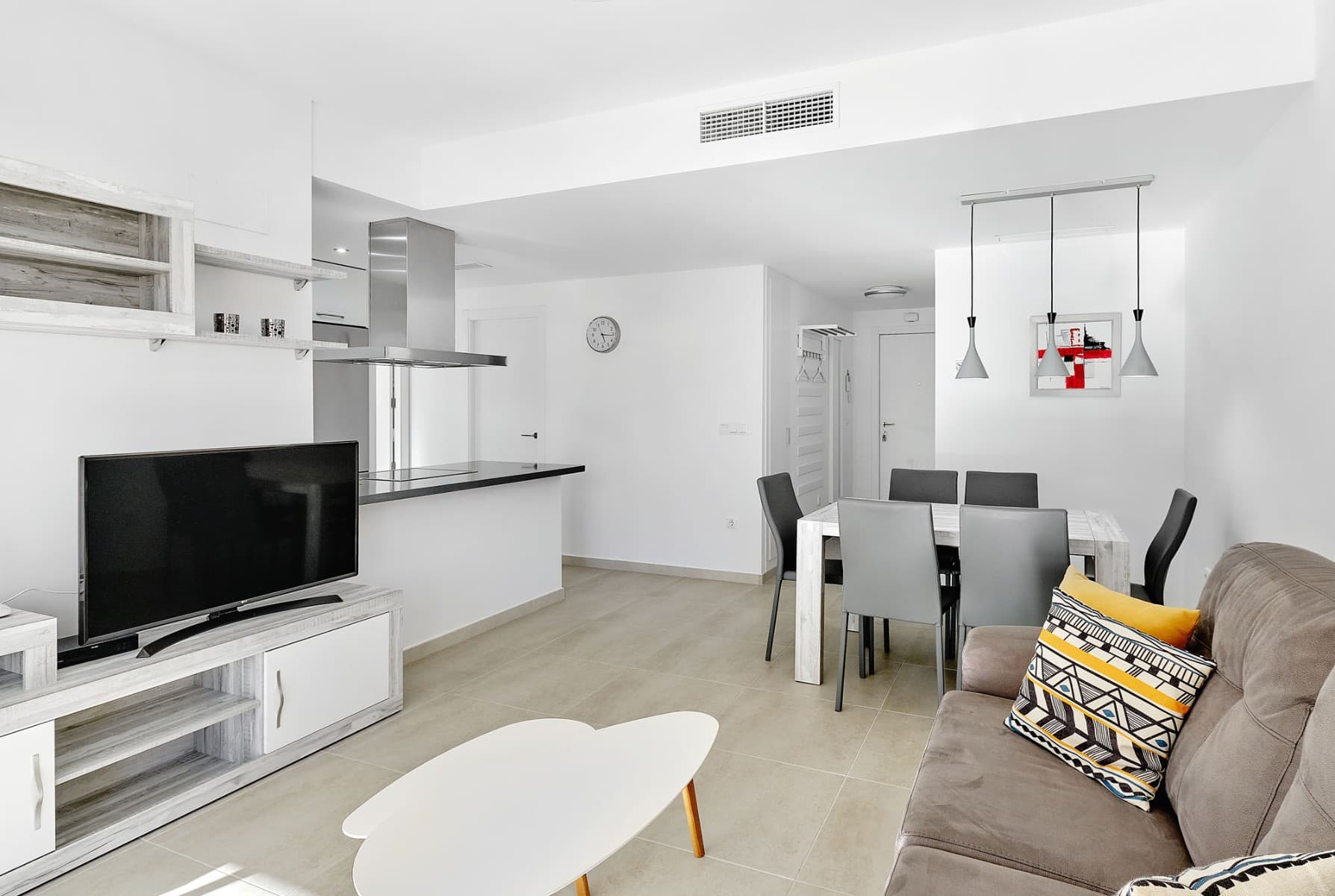 2 bed Middle Floor Apartment in Orihuela Costa - 7