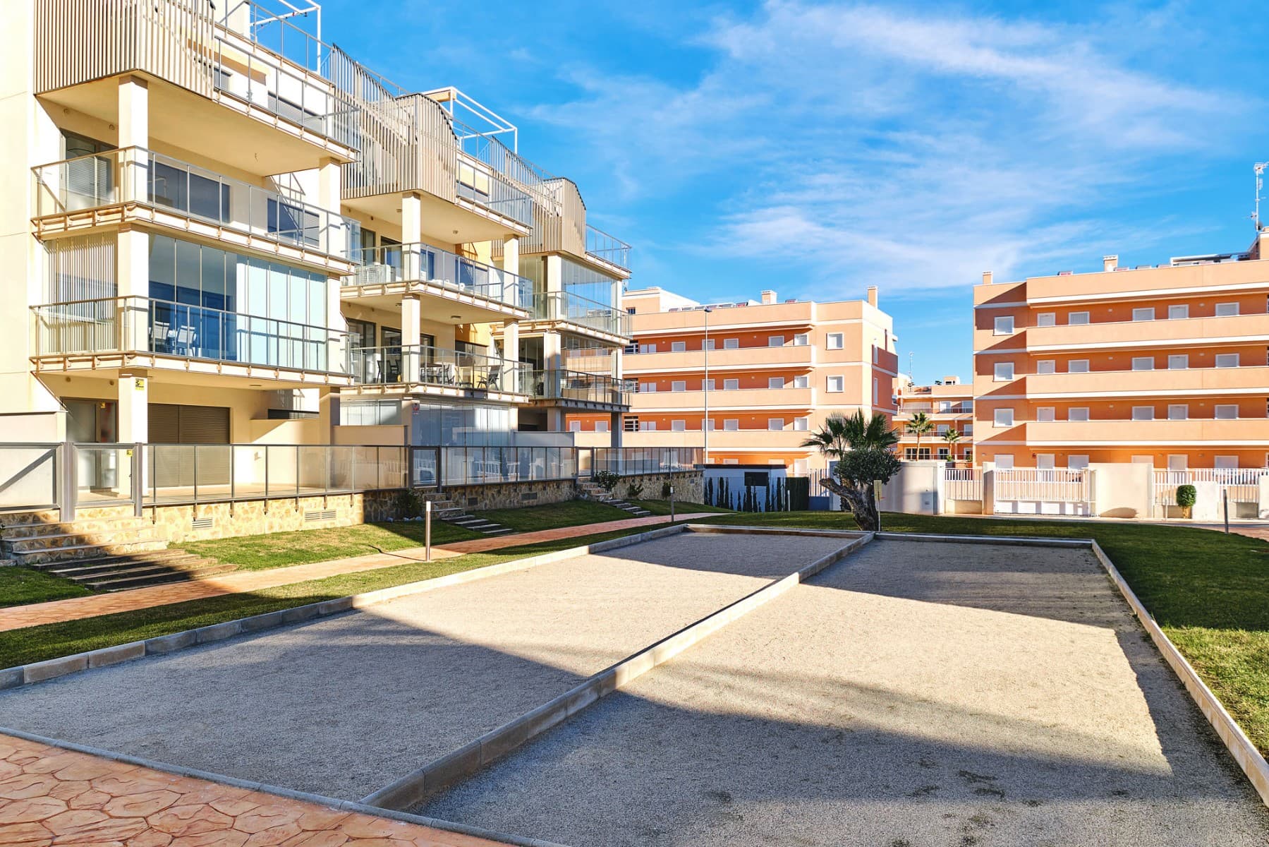 2 bed Middle Floor Apartment in Orihuela Costa - 42