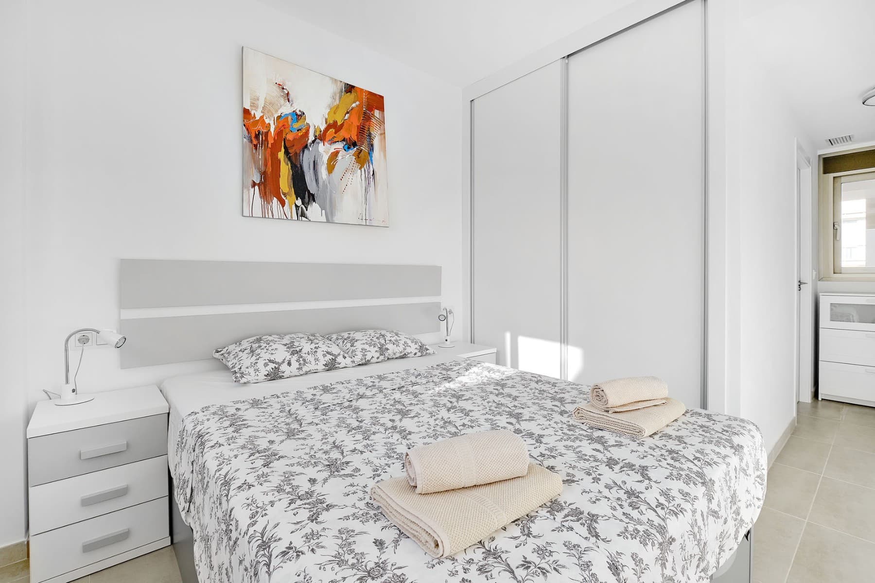 2 bed Middle Floor Apartment in Orihuela Costa - 30