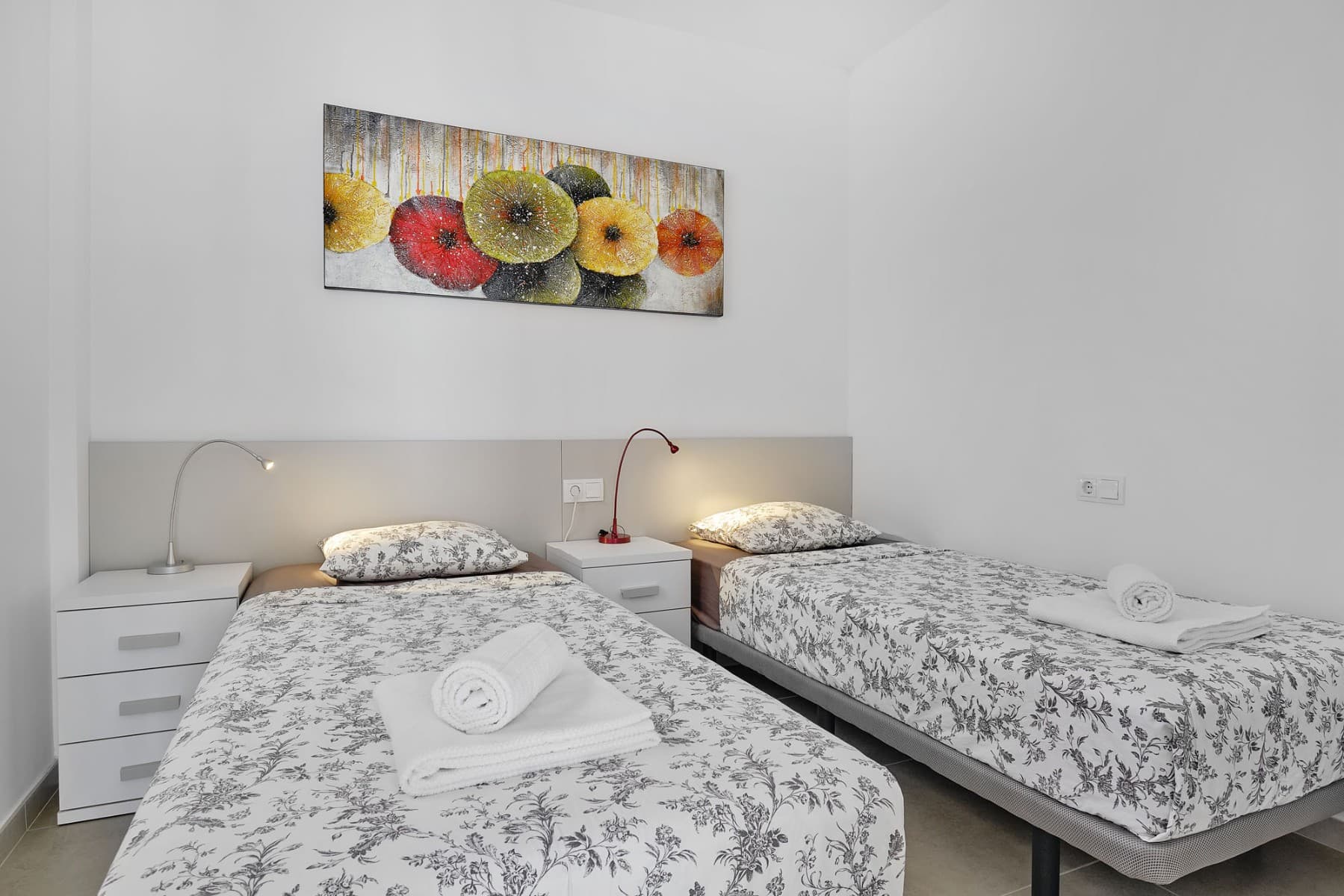 2 bed Middle Floor Apartment in Orihuela Costa - 35