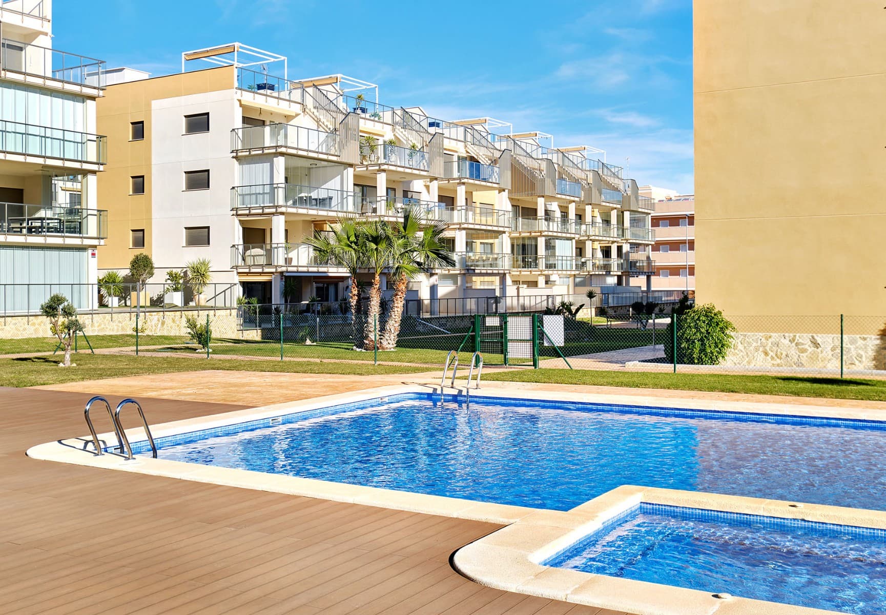 2 bed Middle Floor Apartment in Orihuela Costa - 3