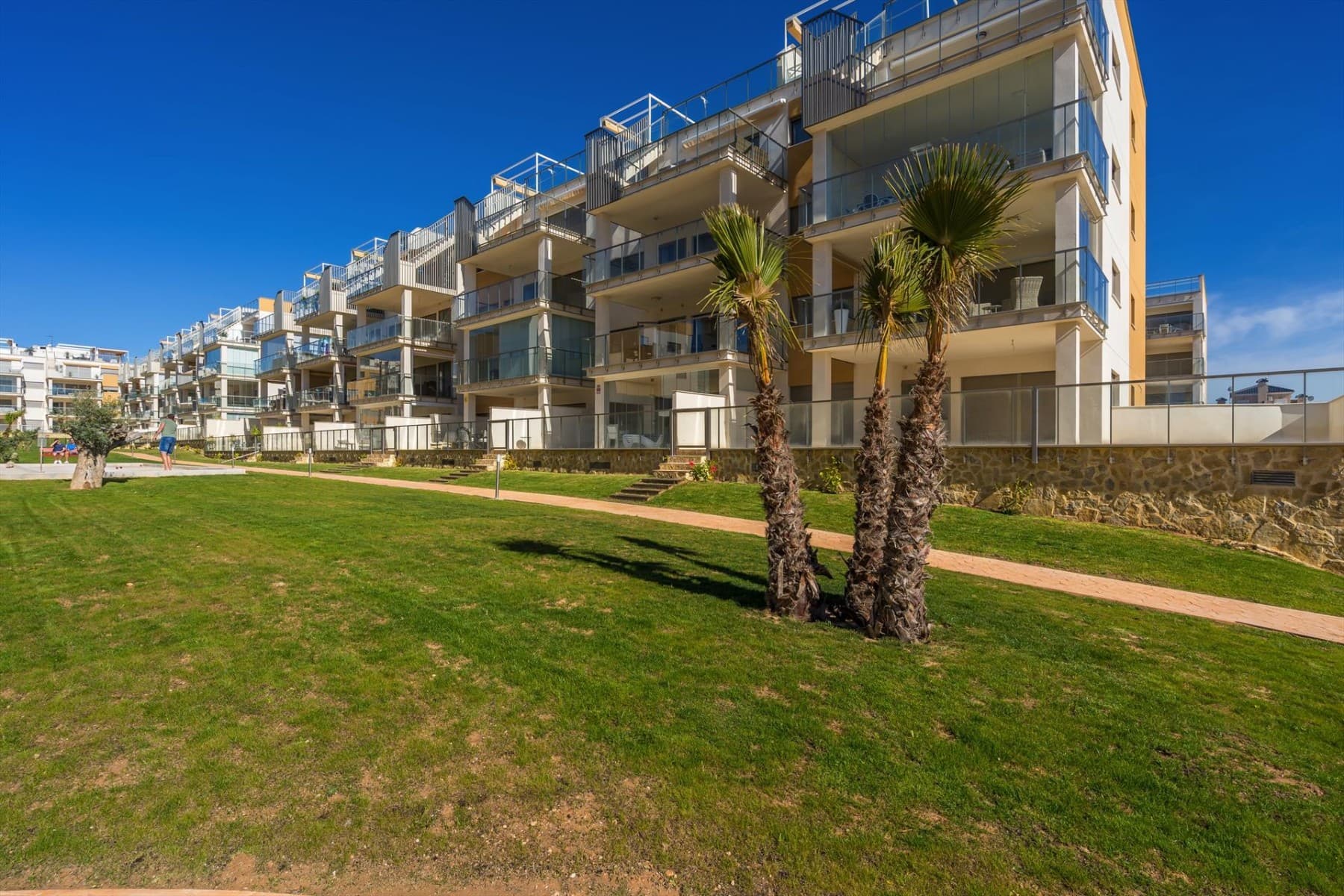 2 bed Middle Floor Apartment in Orihuela Costa - 2