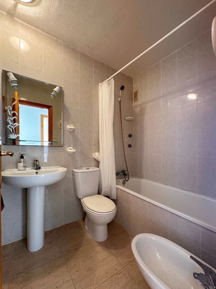 Bungalow met 2 slaapkamers in San Miguel de Salinas - 13