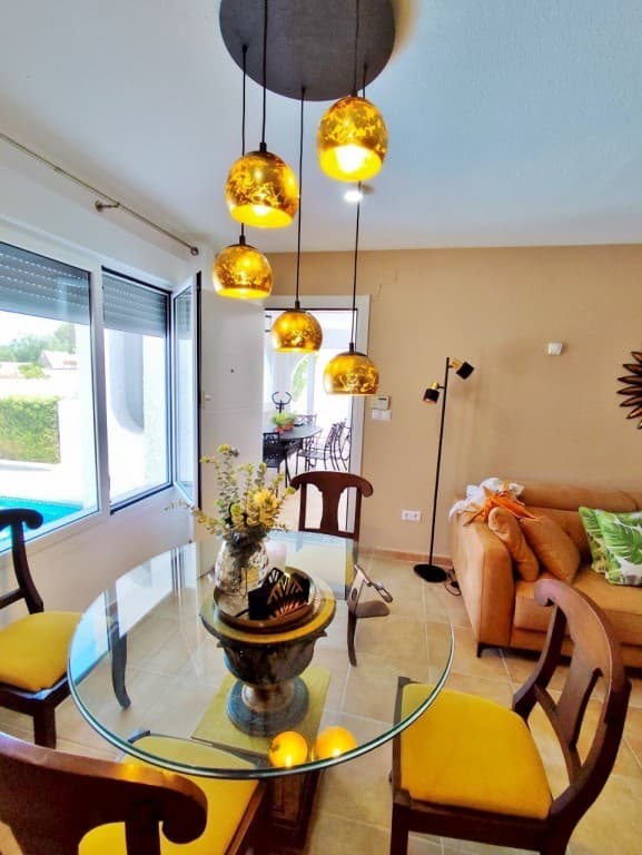 Vrijstaande Villa met 4 slaapkamers in San Miguel de Salinas - 3