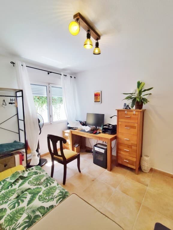 Vrijstaande Villa met 4 slaapkamers in San Miguel de Salinas - 14