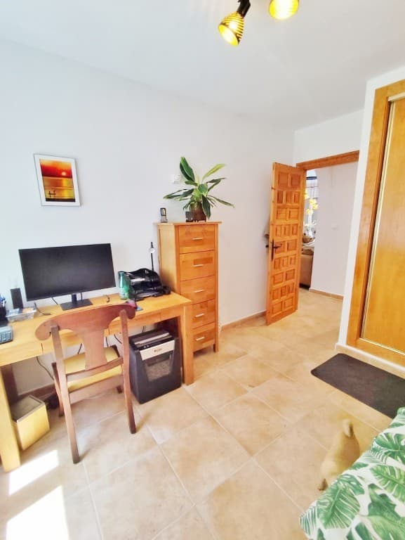 Vrijstaande Villa met 4 slaapkamers in San Miguel de Salinas - 19