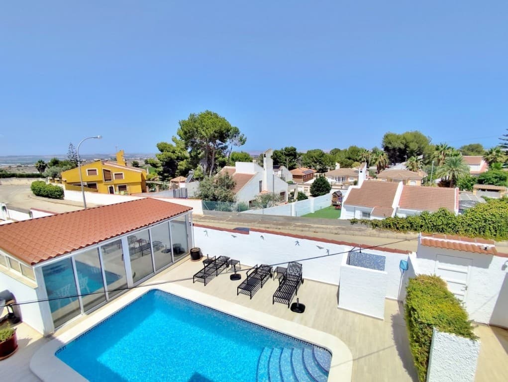 Vrijstaande Villa met 4 slaapkamers in San Miguel de Salinas - 50