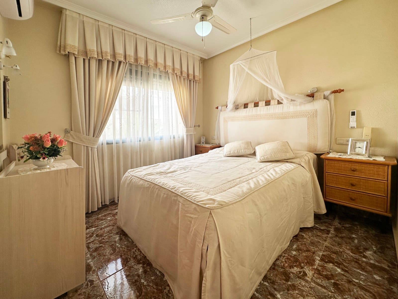 Villa - Chalet de 3 dormitorios en Orihuela Costa - 32