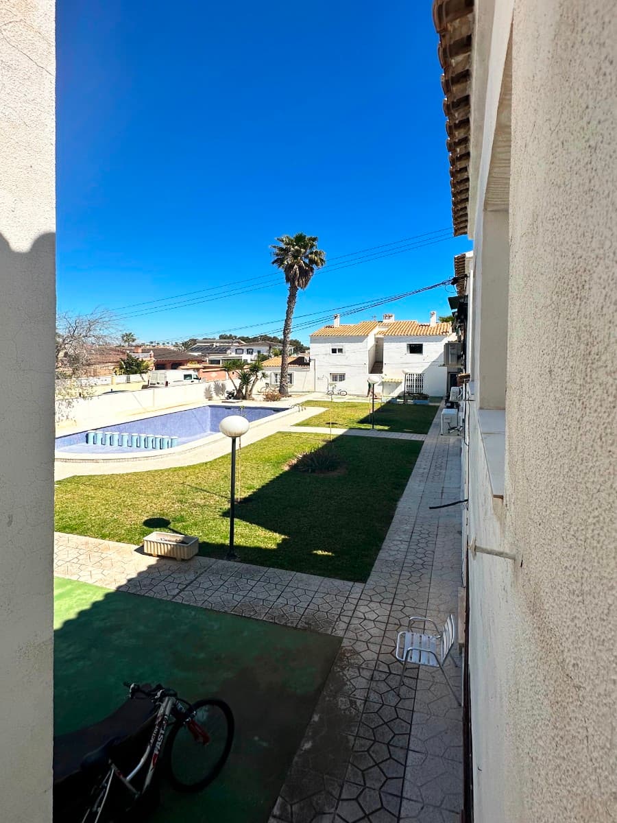 Bungalow de 2 dormitorios en Orihuela Costa - 17