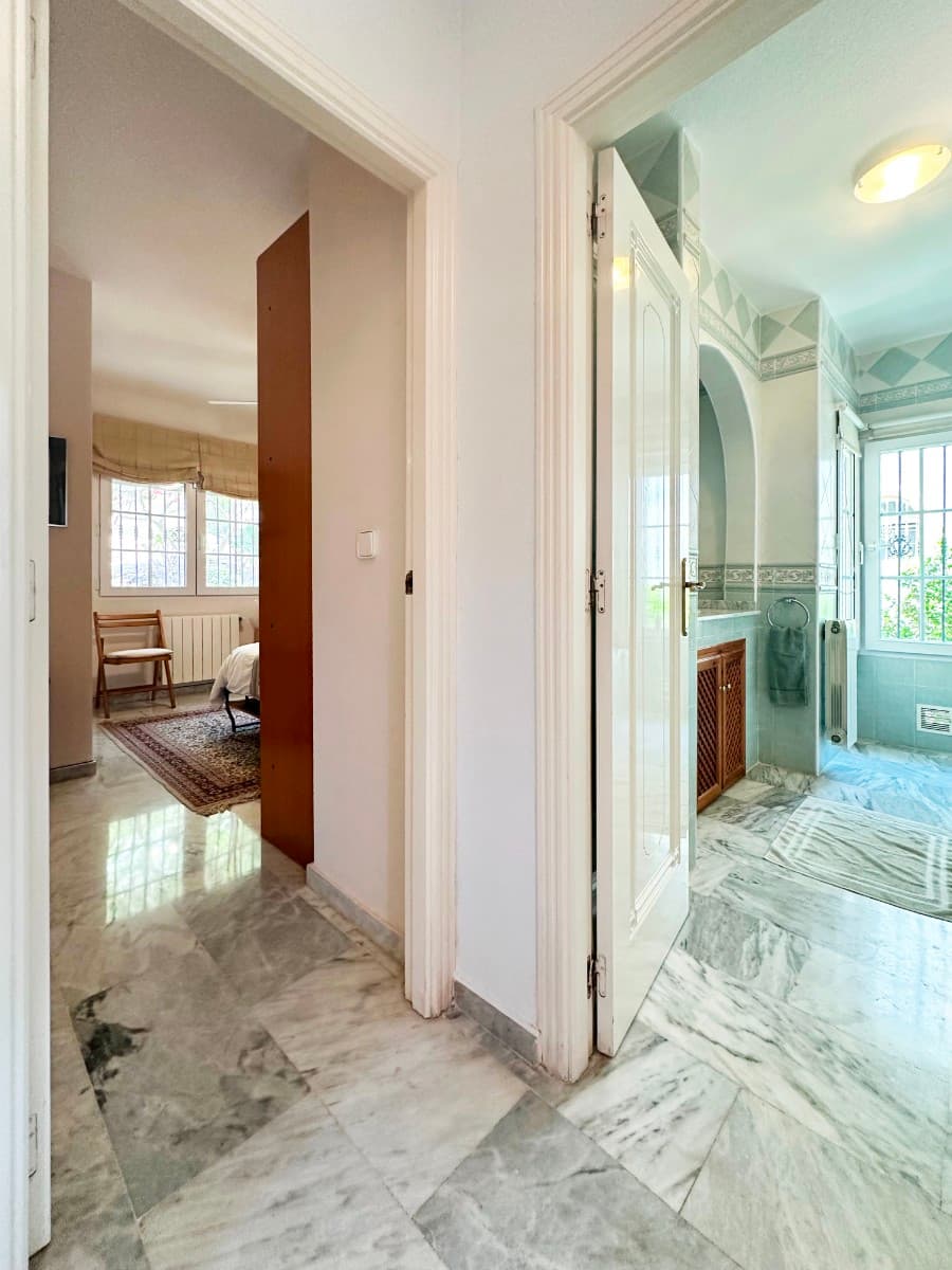 3 bed Detached Villa in Orihuela Costa - 38