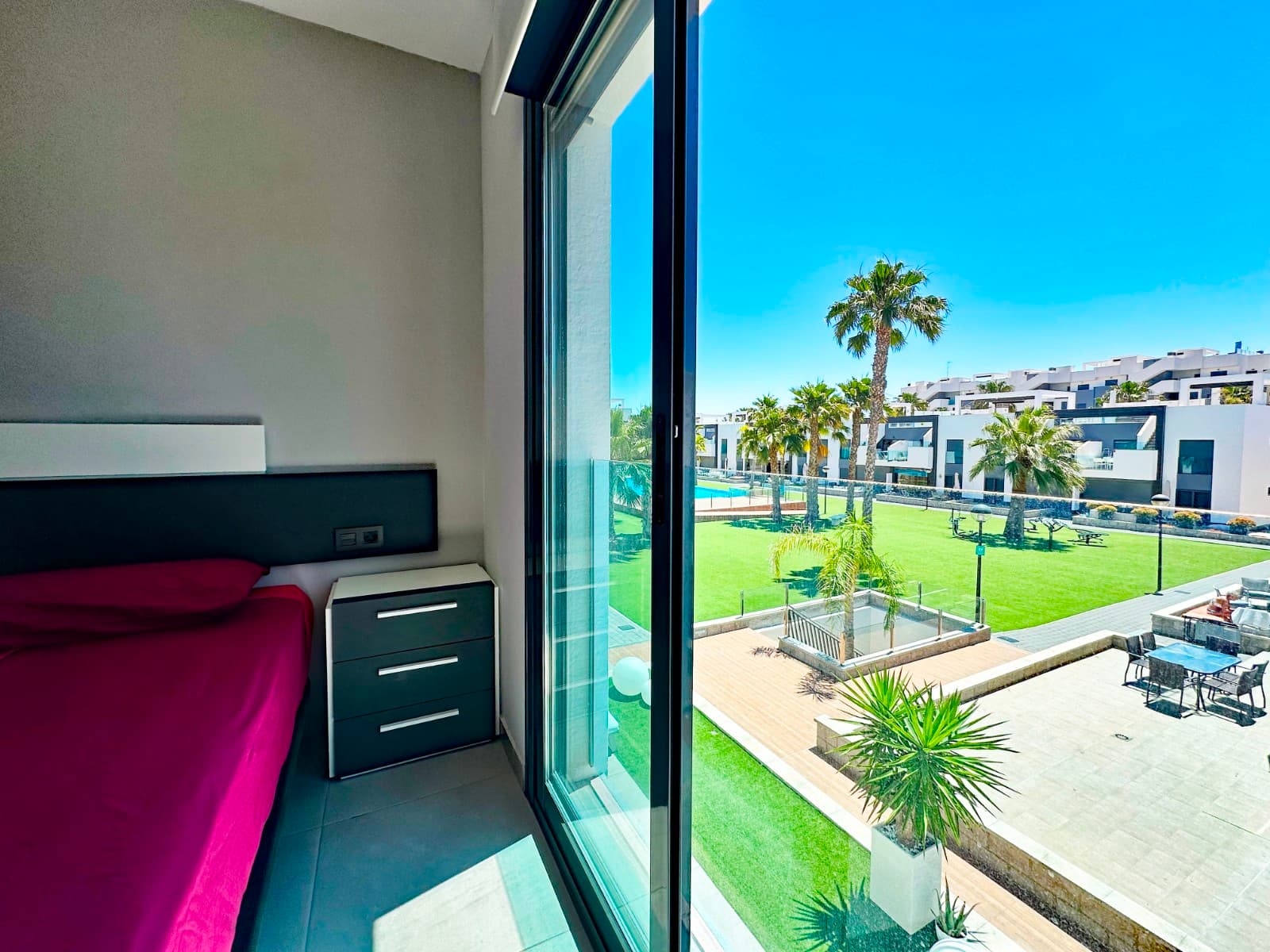 Apartamento Planta Media de 2 dormitorios en Guardamar del Segura - 17