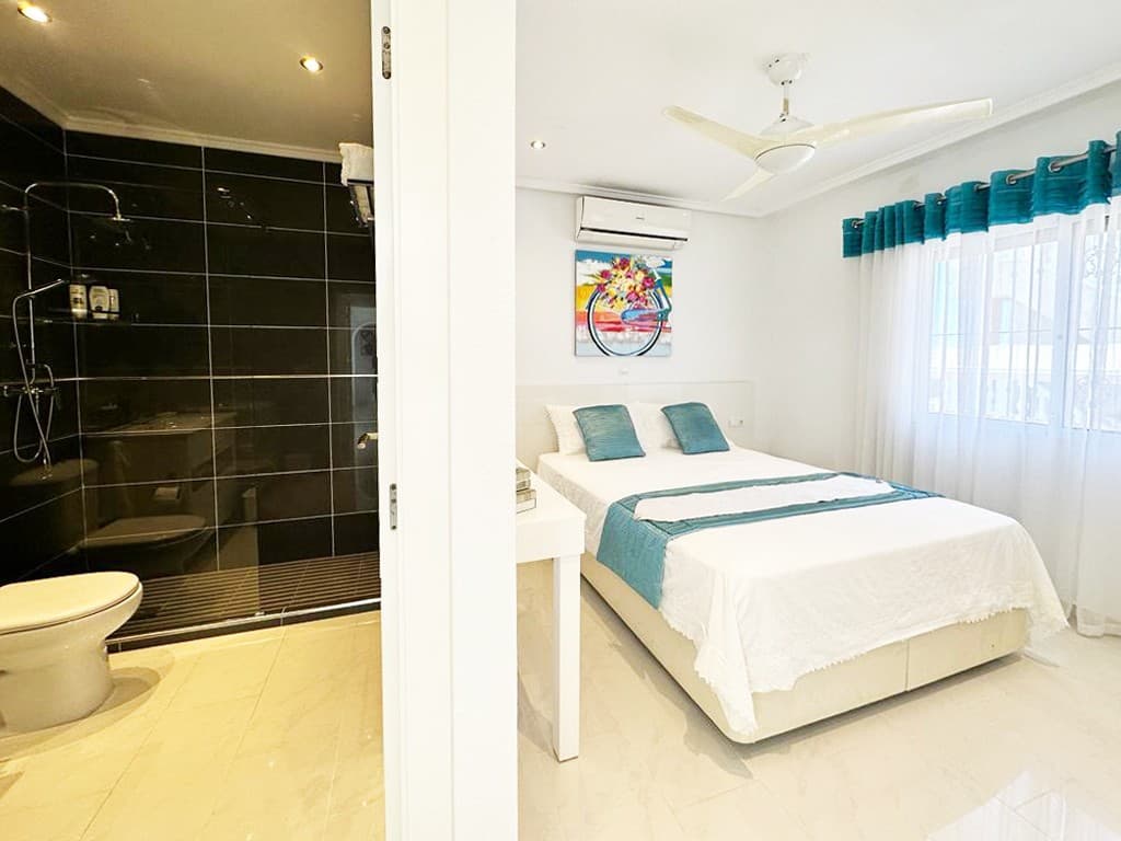 Villa - Chalet de 4 dormitorios en San Miguel de Salinas - 21