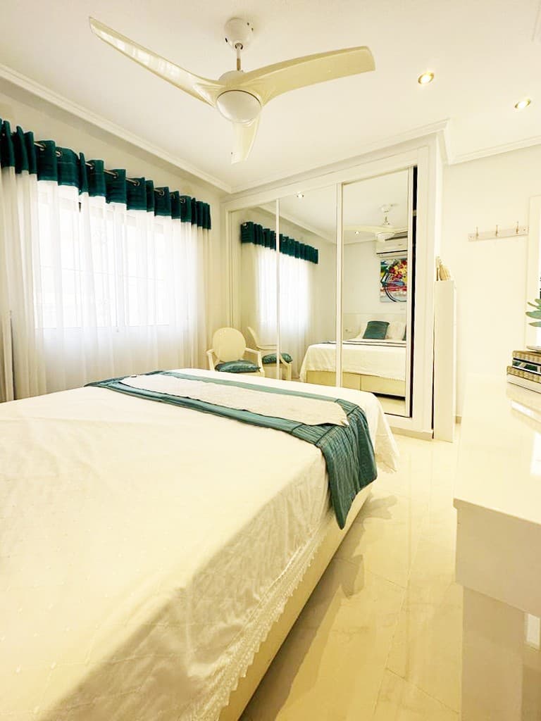 Villa - Chalet de 4 dormitorios en San Miguel de Salinas - 20