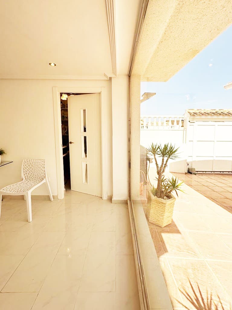 Villa - Chalet de 4 dormitorios en San Miguel de Salinas - 41