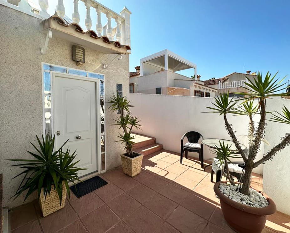 Villa - Chalet de 4 dormitorios en San Miguel de Salinas - 39