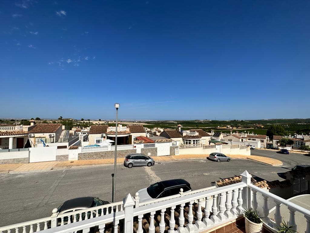Villa - Chalet de 4 dormitorios en San Miguel de Salinas - 32