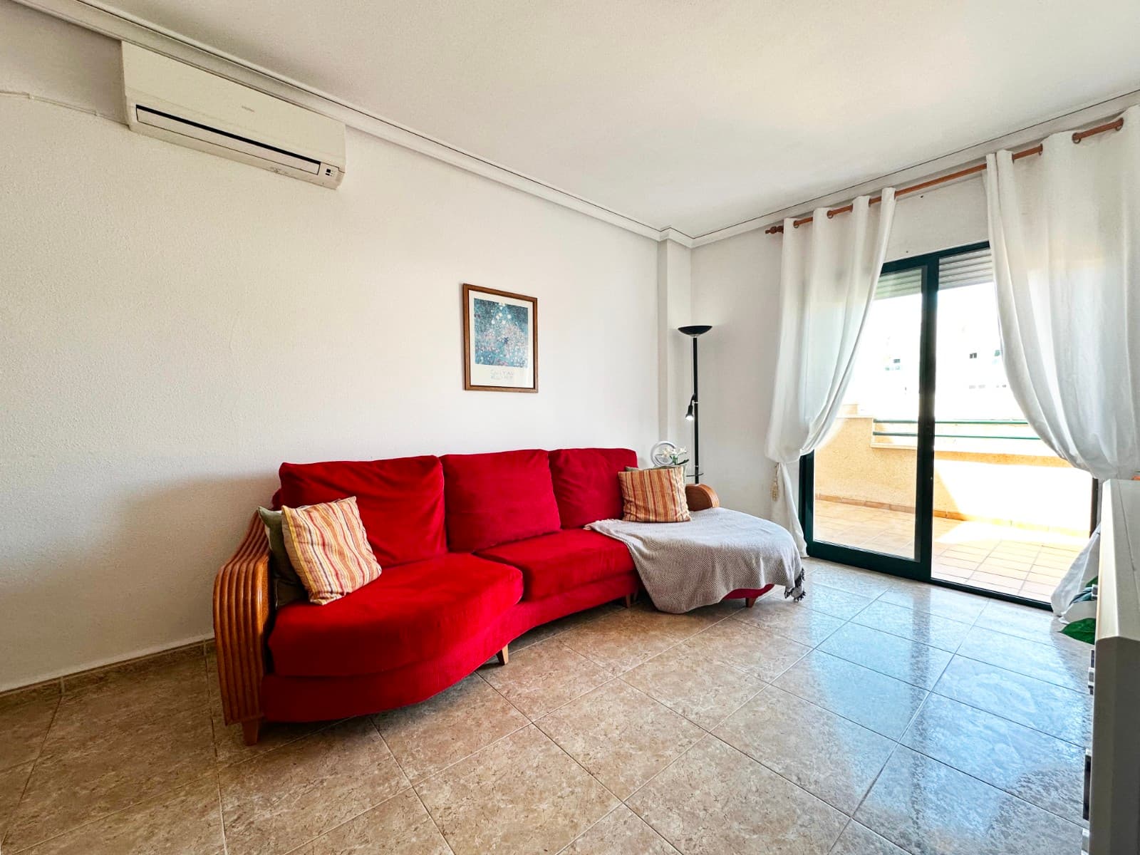 2 bed Middle Floor Apartment in Orihuela Costa - 6