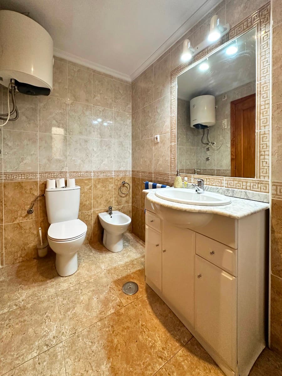 2 bed Middle Floor Apartment in Orihuela Costa - 14