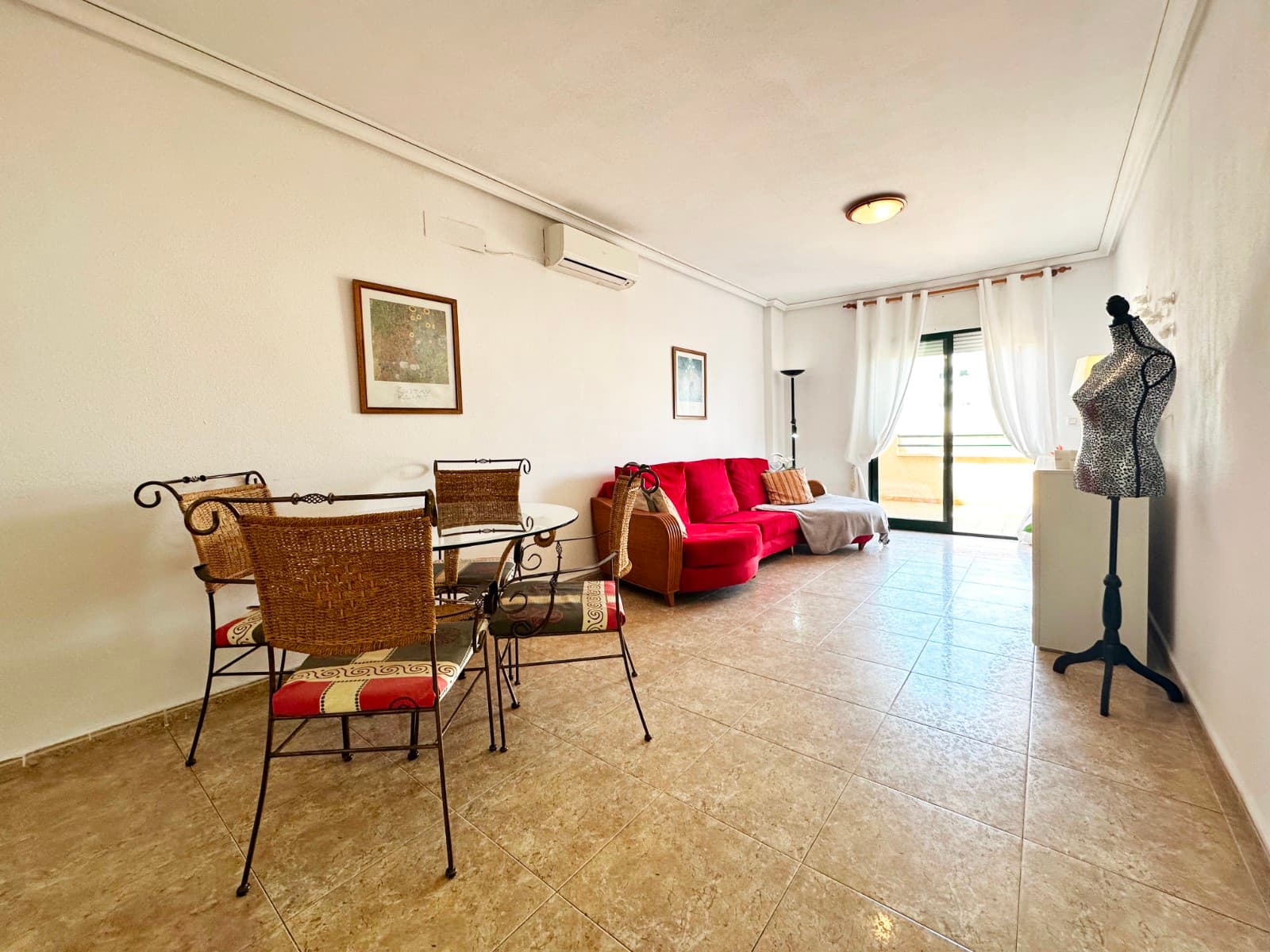 2 bed Middle Floor Apartment in Orihuela Costa - 4