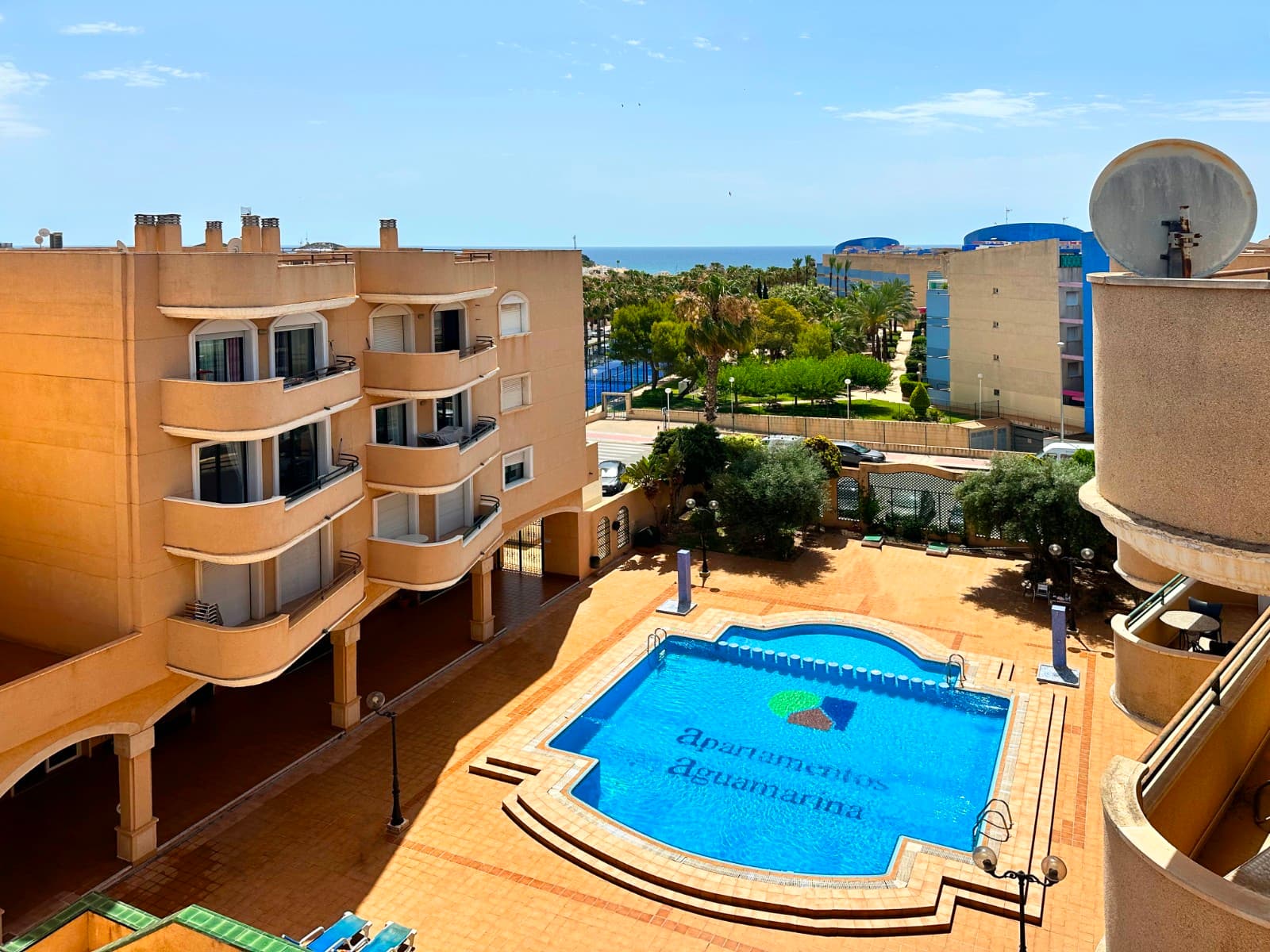 2 bed Middle Floor Apartment in Orihuela Costa - 24