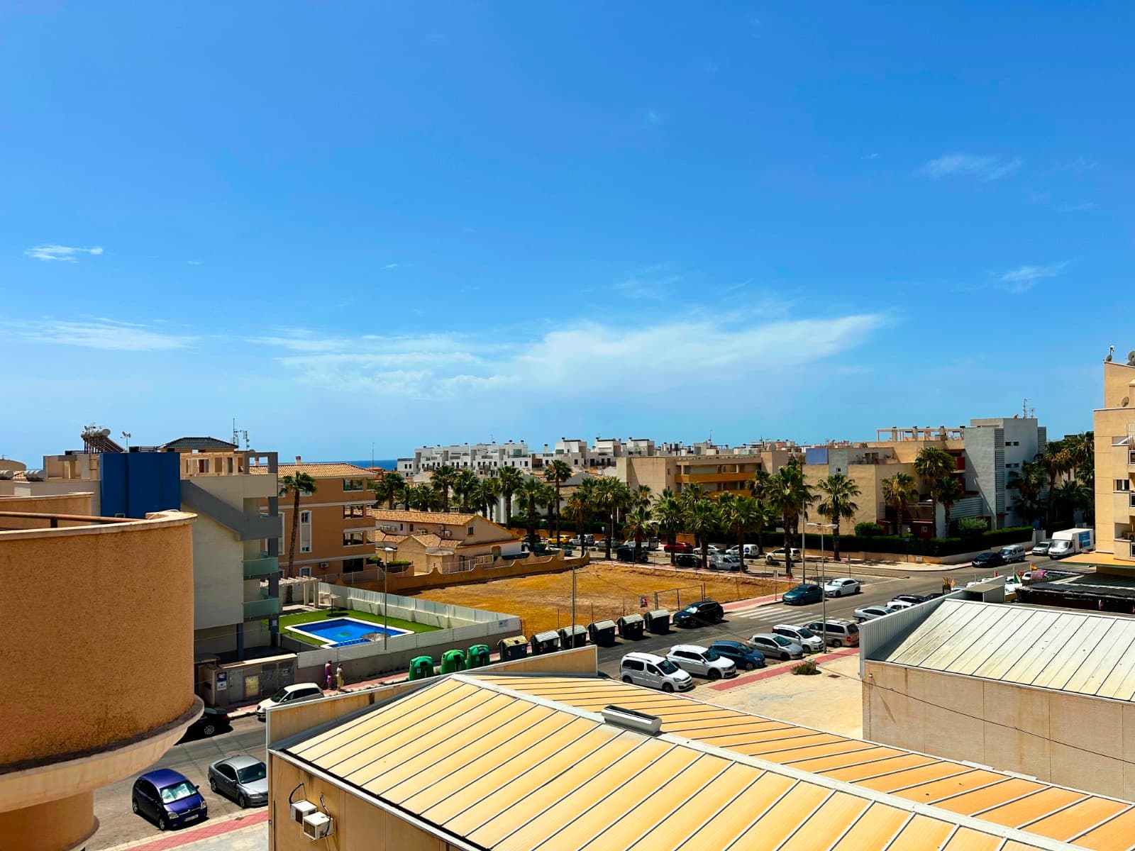 2 bed Middle Floor Apartment in Orihuela Costa - 28