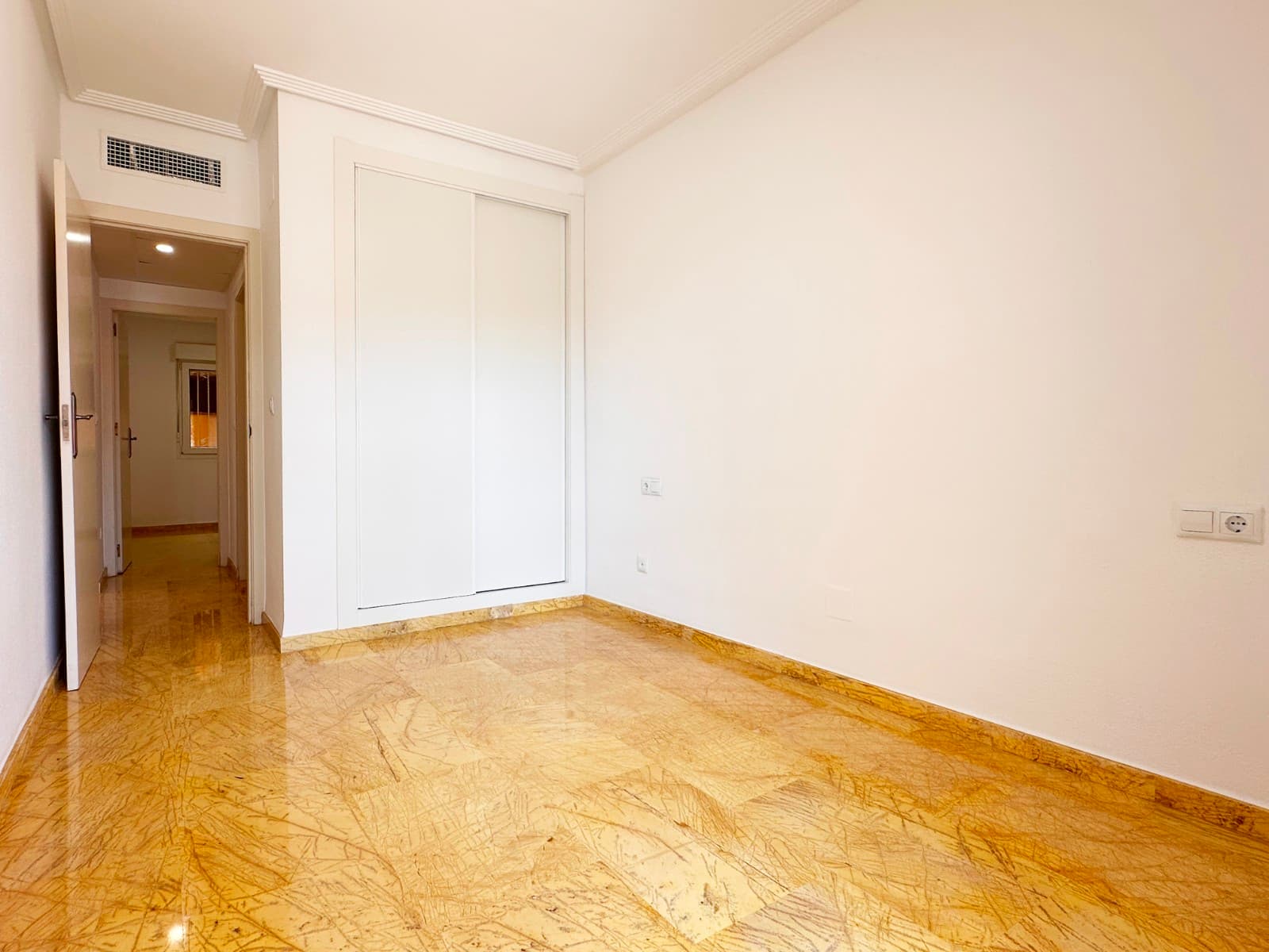 Apartamento Planta Media de 2 dormitorios en Orihuela Costa - 21